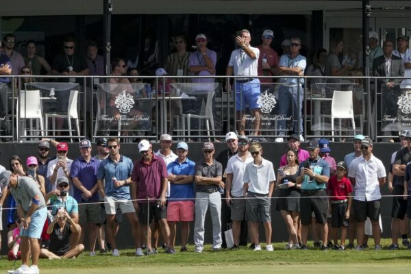 LIV Golf: Αυξάνονται τα τουρνουά, αποχωρούν τα στελέχη
